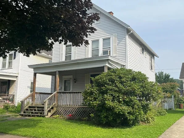 414 W Walnut St, Titusville, PA 16354