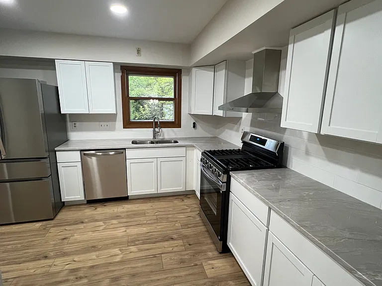 8335 Shepard Rd — Photo 7