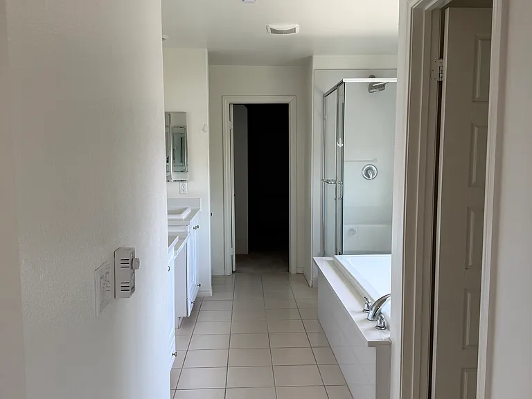 13223 Stanton Dr — Photo 9