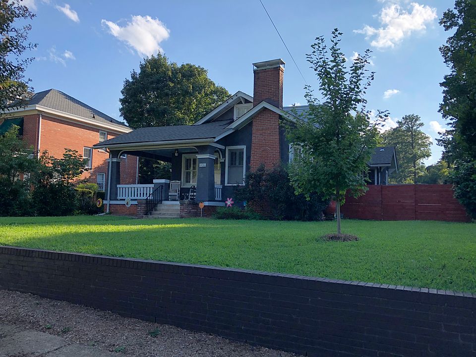 1st image of 906 W 30th St