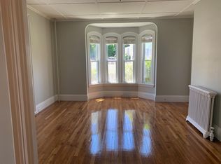 125 Court St APT 1, Plymouth, MA 02360