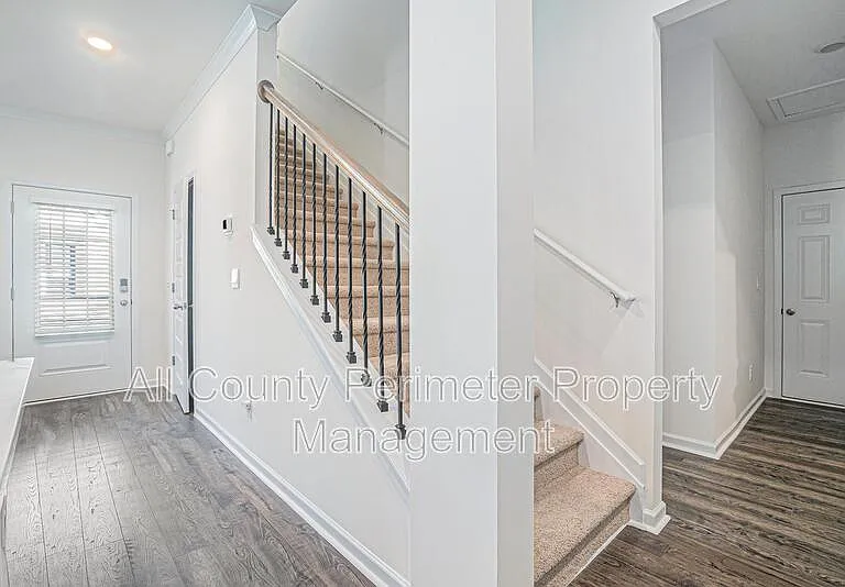 607 Silver Moon Dr — Photo 6