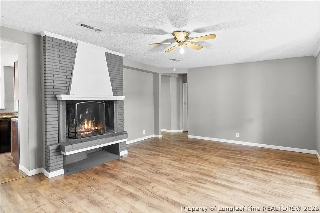 Building Photo - 1061 Bernadine St