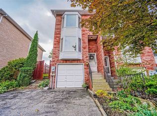 75 William Curtis Cir, Newmarket, ON L3Y 8L7