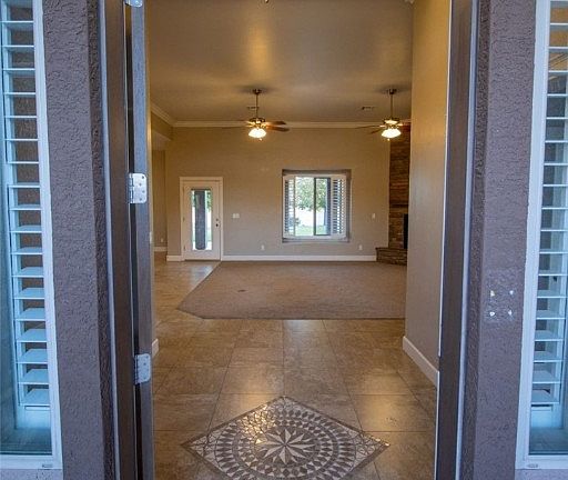 3rd image of 3303 Southern Vista Drive