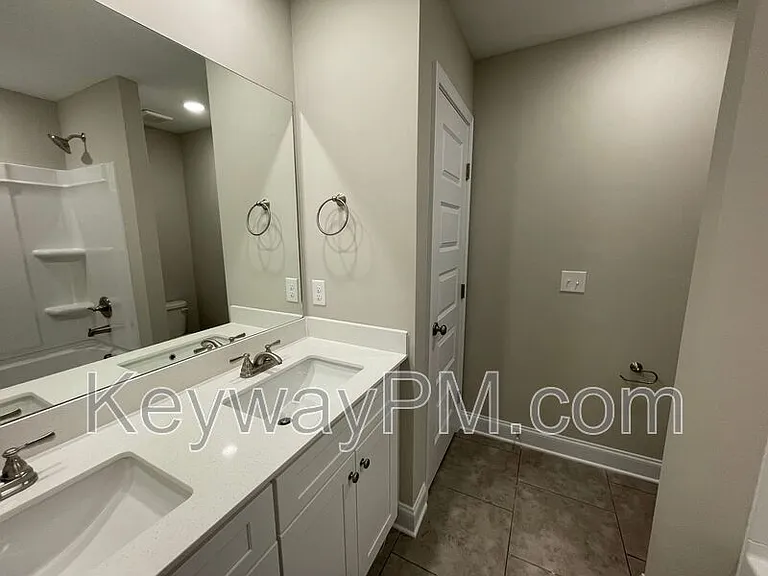 3099 Venetian Dr — Photo 16