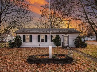 1220 S 11th St, Goshen, IN 46526