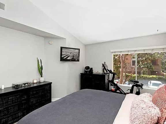 3rd image of 15267 Maturin Dr Unit 23