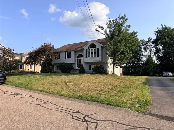 11 Thyme Ln, North Attleboro, MA 02760