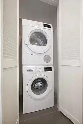 Rented by REAL New York | media 11