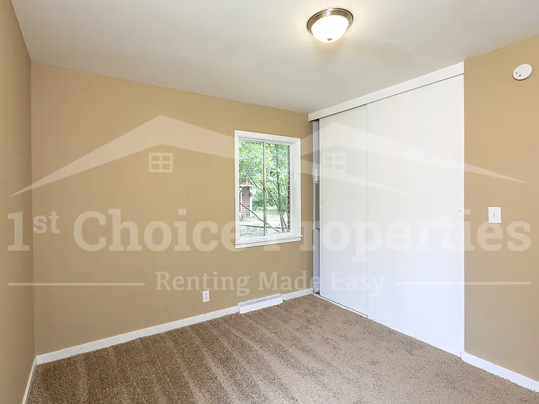 405 Cheri Ln — Photo 18
