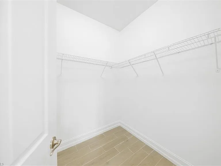 1074 Enbrook Loop — Photo 22