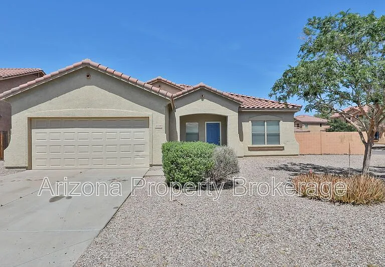 2736 W Mineral Butte Dr — Photo 1