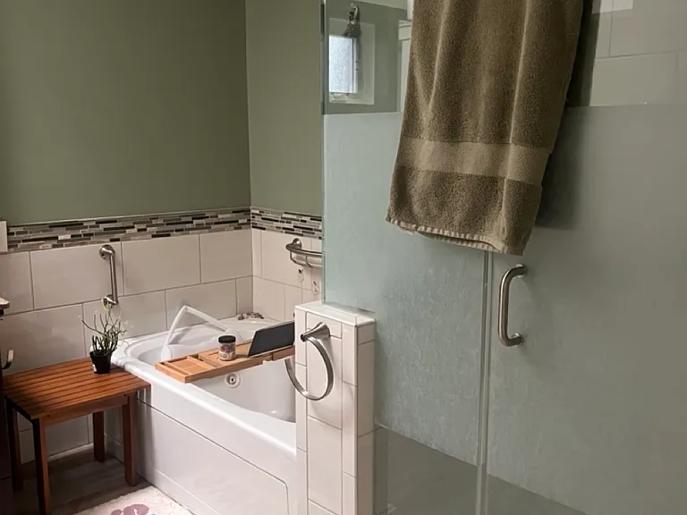820 Stanfield Dr — Photo 9
