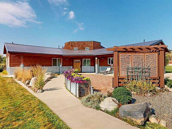 2nd image of 71 Shumway Road