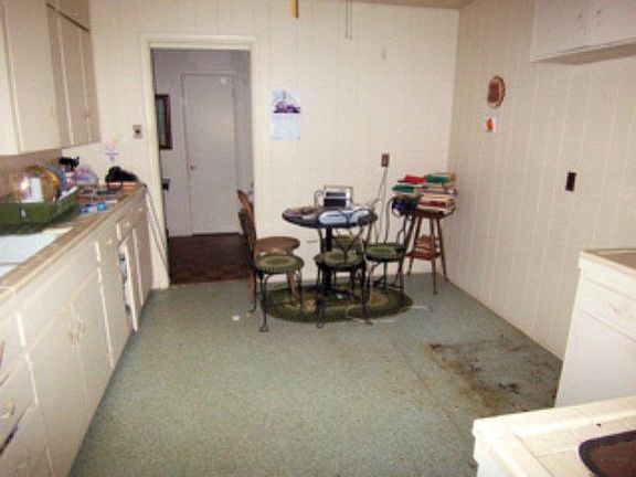 5th image of 136 Hillcrest Dr