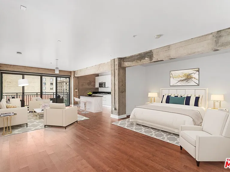 416 S Spring St #608 — Photo 5