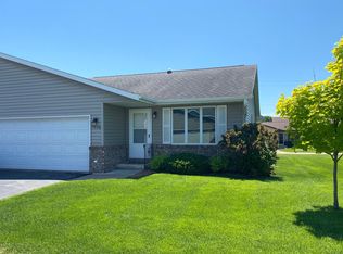 1006 Whispering Winds Pl, Onalaska, WI 54650