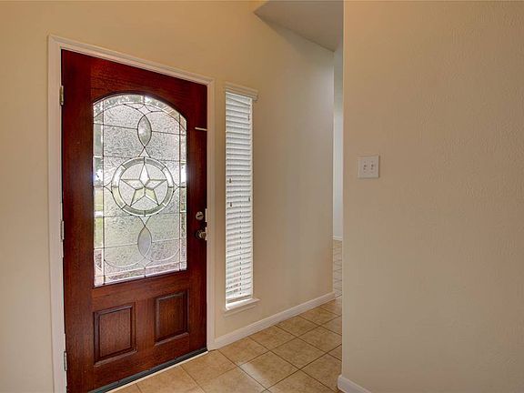 5th image of 7631 Oak Sage Dr