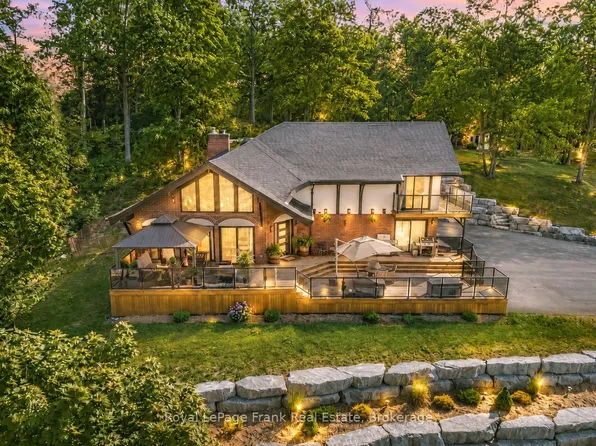 215 Francis St E, Kawartha Lakes, ON K0M 1N0
