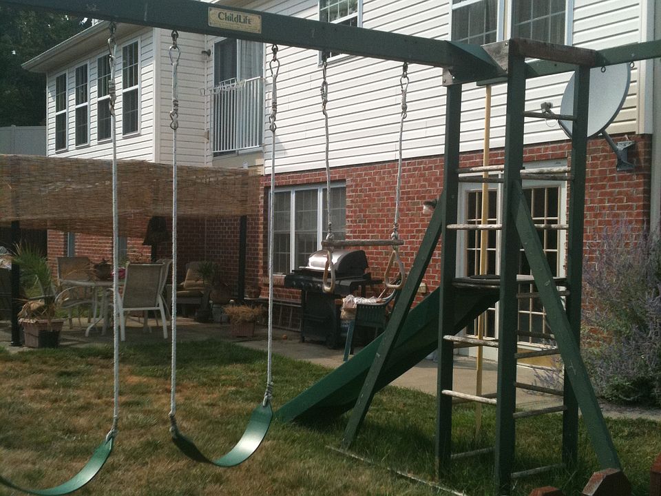 2nd image of 6421 Ash Dr