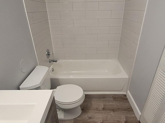 Bath-new high quality flooring