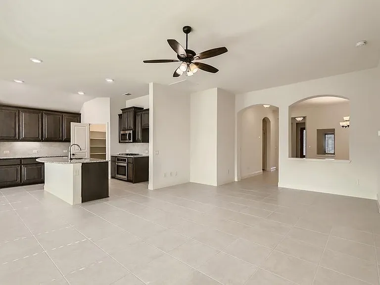 3216 Creekhaven Dr — Photo 8