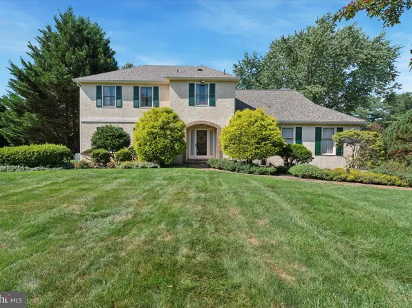 856 Monteith Dr, Wayne, PA 19087