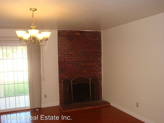 3rd image of 2829 S Castle Harbour Pl