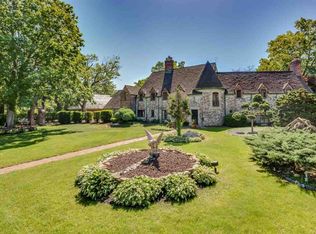 1449 Greenleaf Blvd, Elkhart, IN 46514