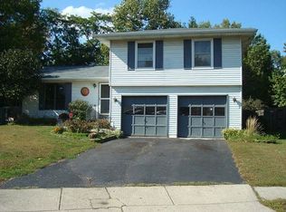2036 Newmarket Ct, Grove City, OH 43123