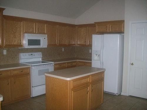 2nd image of 4207 Bally Dr