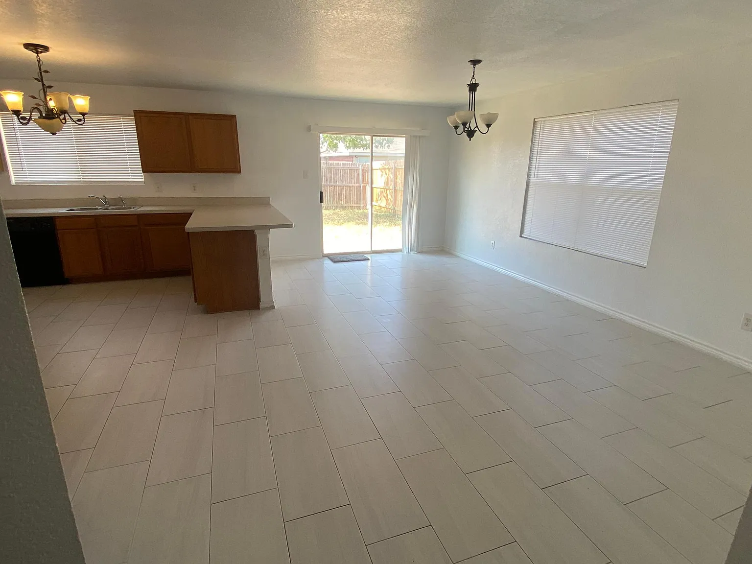 2701 Maegen Cir — Photo 3