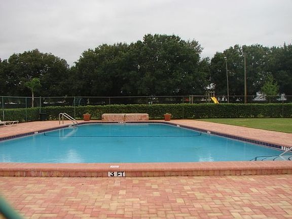 4th image of 4508 La Capri Ct