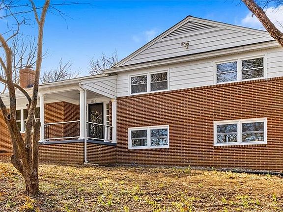 4th image of 2101 Mimosa Dr