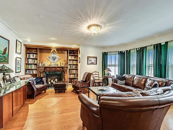4th image of 4738 N Kenton Ave