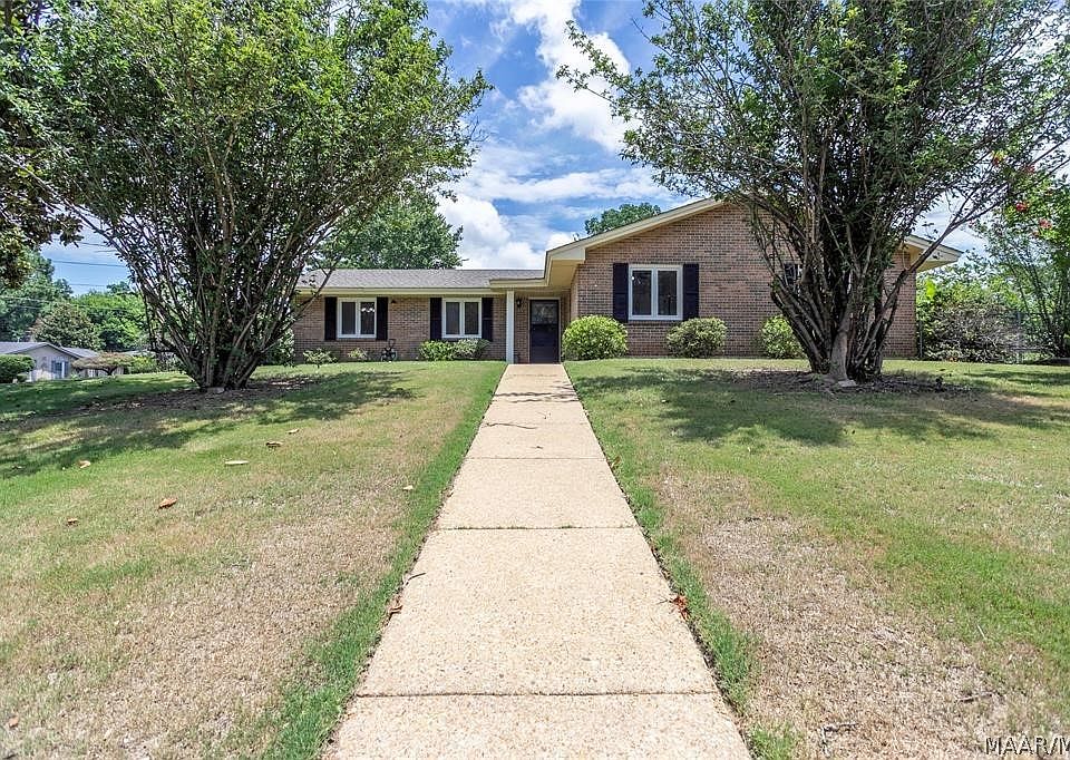 1st image of 601 Carol Villa Dr