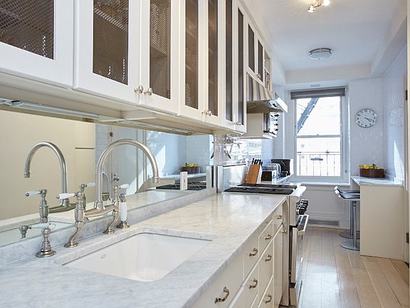 2nd image of 447 E 57th St APT 10B