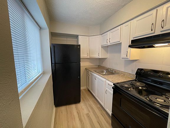 2nd image of 1601 Washington Blvd #41