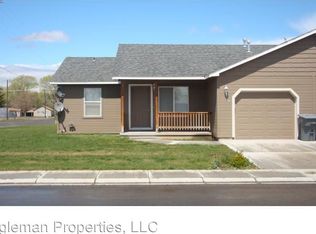 1196 SE Freedom Cir, Mountain Home, ID 83647