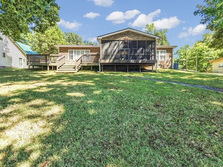 132 Red Fox Dr — Photo 16