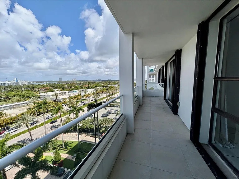 9801 Collins Ave #11M — Photo 21