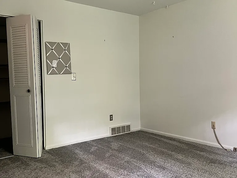 389 Quarry Ln NE #E — Photo 13