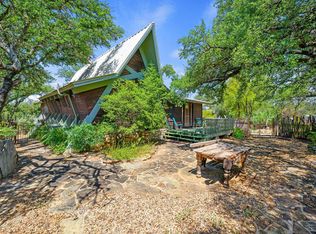 301 Yonder Dr, Spicewood, TX 78669