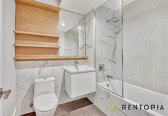 5th image of 810 Flushing Ave #5N