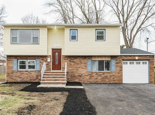 17 Orchard St, Hazlet, NJ 07730