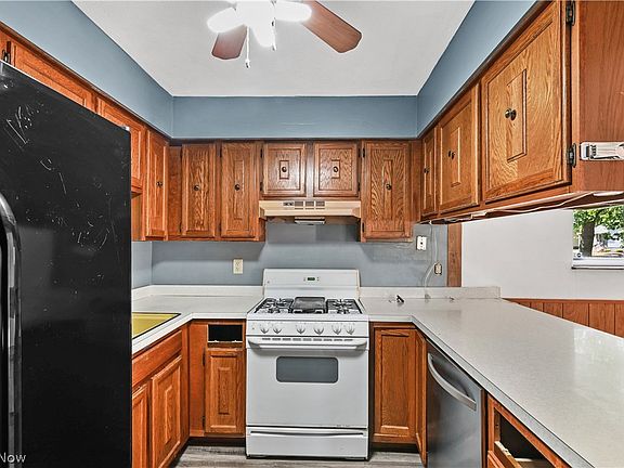 5th image of 1286 Deforest Rd