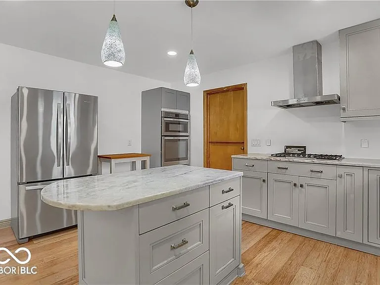 760 W Pine St — Photo 14
