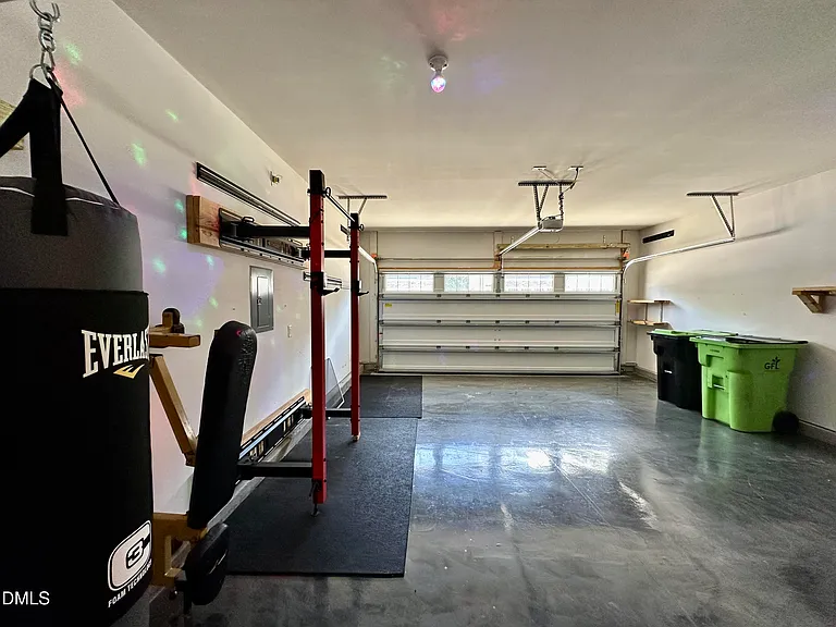 124 Orvis Dr — Photo 25