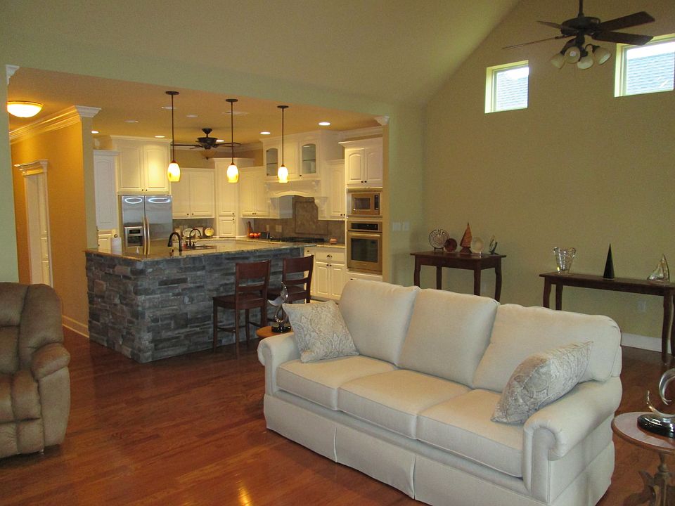 1st image of 7017 Worth Ave E